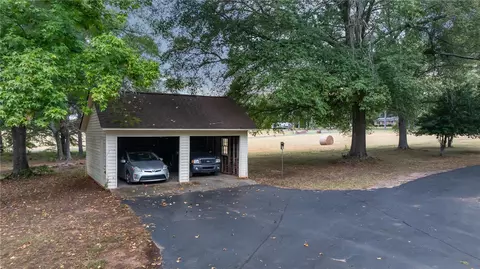 Exterior - 314 Beeks Rd, Belton, SC 29627 photo 5 of 13