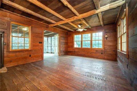 Living - 314 Beeks Rd, Belton, SC 29627 photo 2 of 5