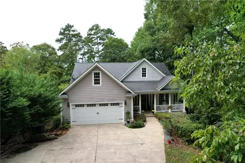26 Westwind Ct, Seneca, SC 29672