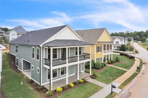 516 Coolwater Dr, Taylors, SC 29687