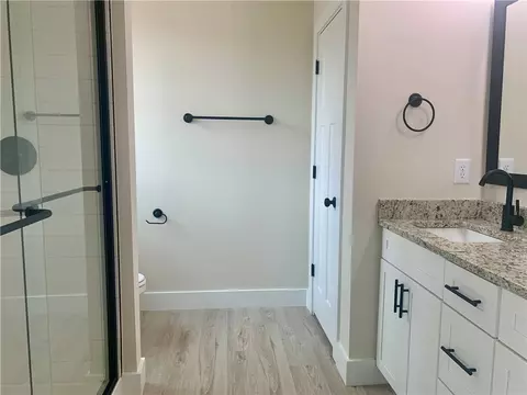 Bath - 158 Grand Oak Cir, Pendleton, SC 29670 photo 2 of 4