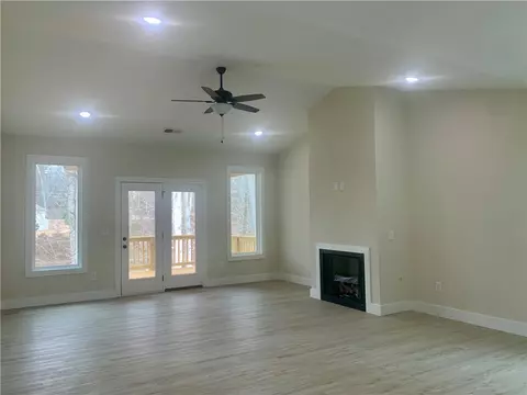 Living - 158 Grand Oak Cir, Pendleton, SC 29670 photo 3 of 4