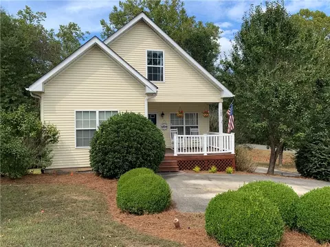 102 Ashton Dr, Liberty, SC 29657