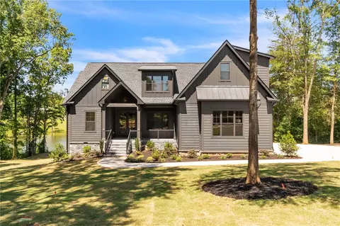 135 Crawford Lake Dr, Easley, SC 29642