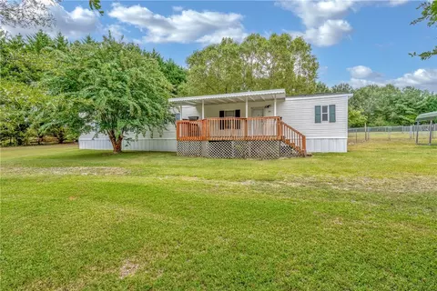 355 Honeysuckle Rd, Campobello, SC 29322