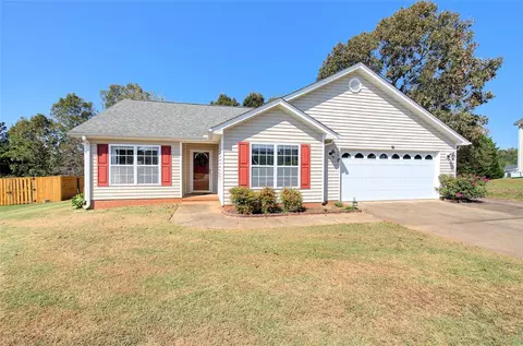 7 Clematis Dr, Taylors, SC 29687