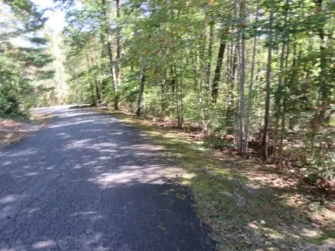 305 Whispering Falls Dr, Pickens, SC 29671