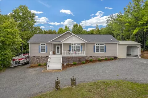 451 Little Pond Rd, Easley, SC 29640