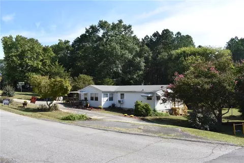 173 Aaron Dr, Six Mile, SC 29682