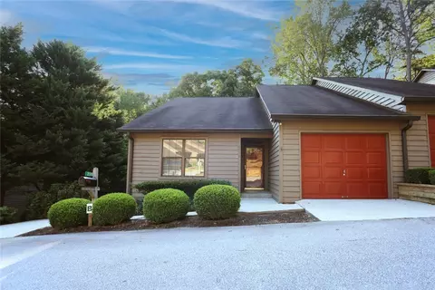 2119 Shea Ln, Seneca, SC 29672