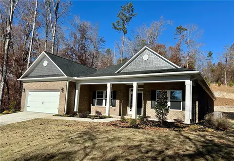 3204 Tumble Stone Dr, Seneca, SC 29678