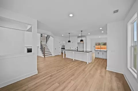 139 Founders Blvd, Central, SC 29630 photo 6