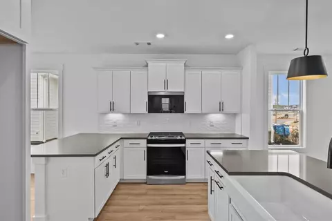 139 Founders Blvd, Central, SC 29630 photo 8