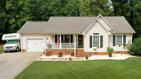 443 Queen Dr, Anderson, SC 29625
