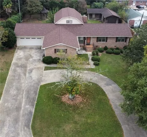210 Rhodehaven Dr, Anderson, SC 29625