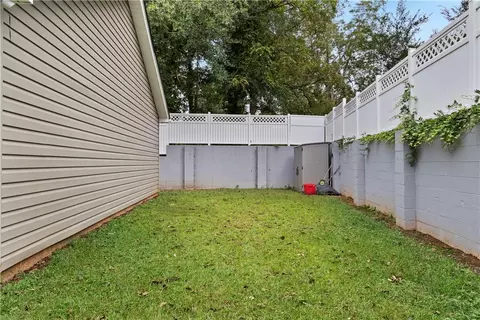 Exterior - 80 Thompson Ave, Walhalla, SC 29691 photo 3 of 7