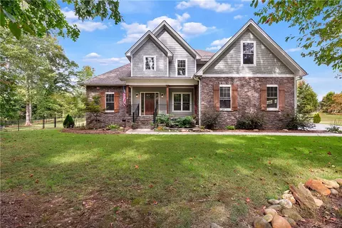 120 Shadowood Dr, Clemson, SC 29631