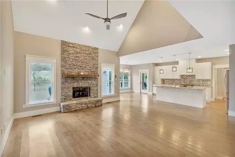 120 Shadowood Dr, Clemson, SC 29631 photo 4