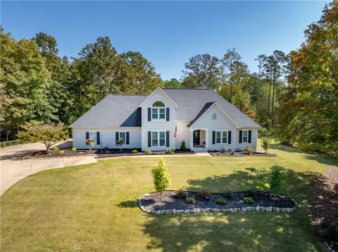 301 Cross Creek Dr, Seneca, SC 29678