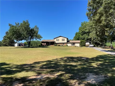 1112 Porter Rd, Pendleton, SC 29670