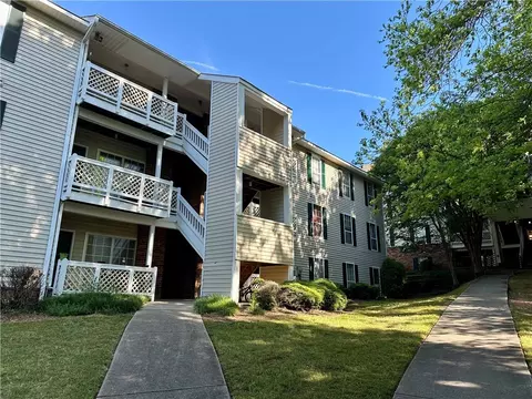 102 Calhoun St #213, Clemson, SC 29631