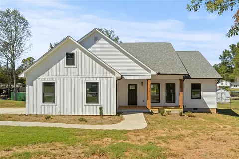 510 Shady Pine Dr, Seneca, SC 29678