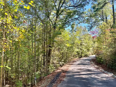 124 Falcon Crest Way, Pickens, SC 29671