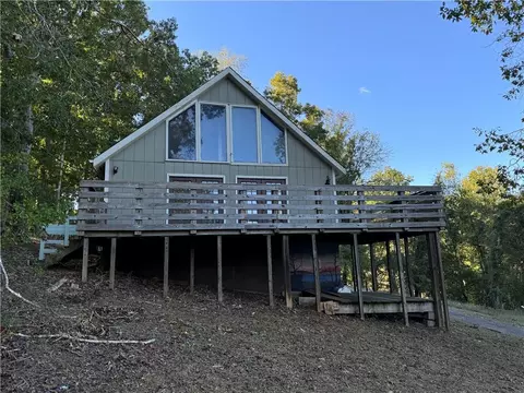 108 Gordon Dr, Central, SC 29630