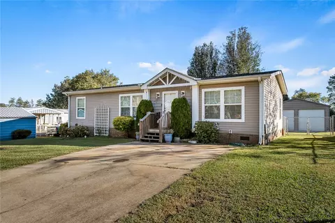 214 Sutters Mill Rd, Piedmont, SC 29673