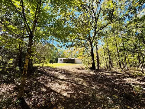 3180 Horseshoe Dr, Iva, SC 29655