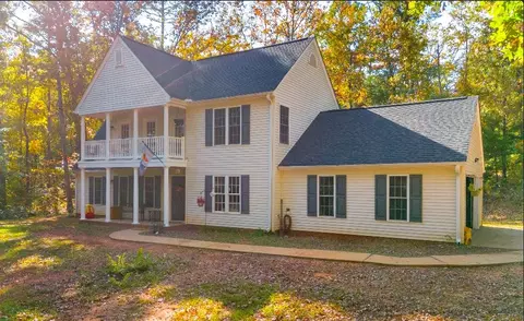 155 Leesa Hopkins Ln, Seneca, SC 29678