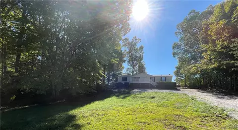 129 Dianne Dr, Norris, SC 29667