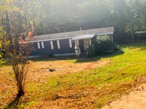 1206 Burns Dr, Seneca, SC 29678