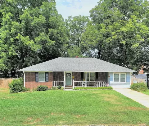 203 Augusta St, Westminster, SC 29693
