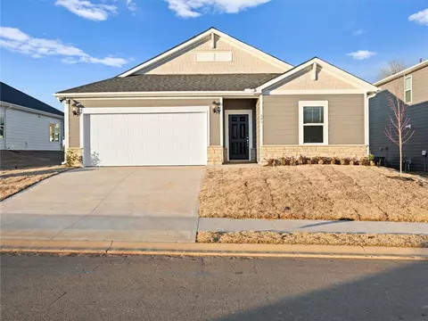 641 Hollybank St, Fountain Inn, SC 29644