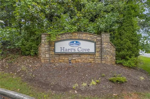 531 Harts Cove Way, Seneca, SC 29678