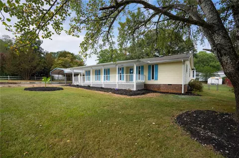 418 Willow Dr, Piedmont, SC 29673