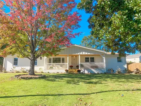 23 Hampton Ct, Greenville, SC 29609