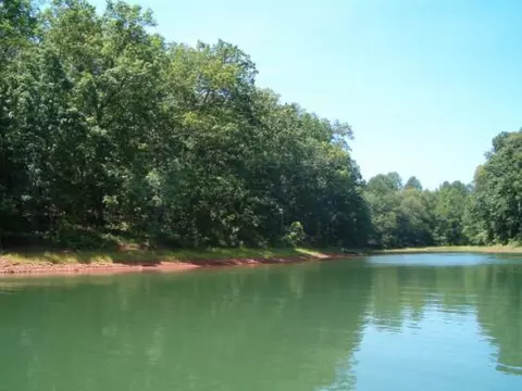 0 Harbor Light Marina Rd, Lavonia, GA 30553