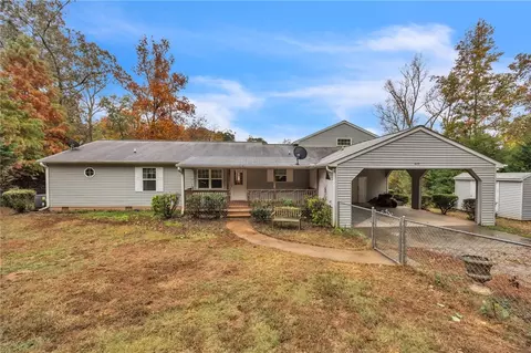 825 Rice Park Dr, Anderson, SC 29621