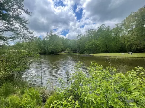 31 A Bonner Rd, Mountain Rest, SC 29664