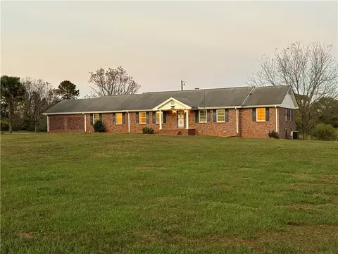 2151 W Oak Hwy, Westminster, SC 29693