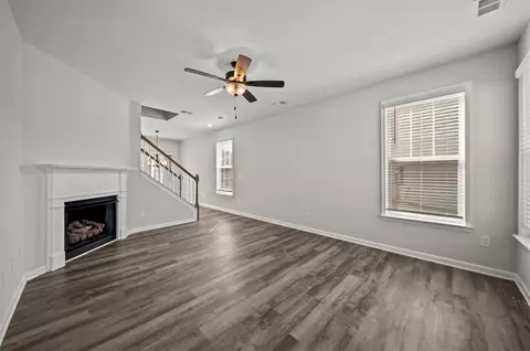 Living - 413 Bee Cove Way, Pendleton, SC 29670 photo 2 of 4