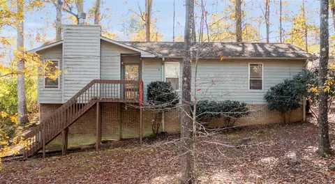 310 Fernwood Dr, Seneca, SC 29678
