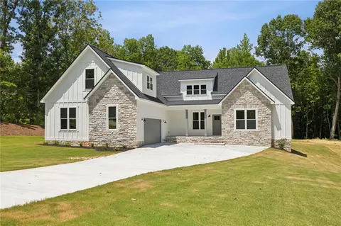 554 Paramount Dr, Seneca, SC 29678
