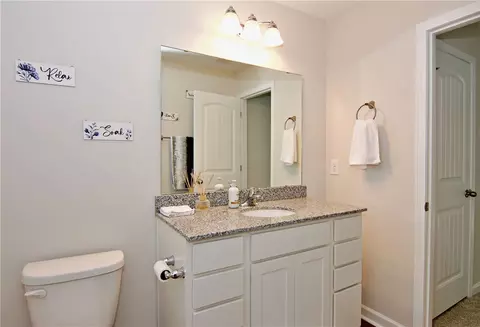 Bath - 223 Samuel St, Pendleton, SC 29670 photo 2 of 3