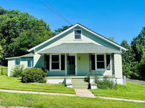 100 Langley St, Abbeville, SC 29620