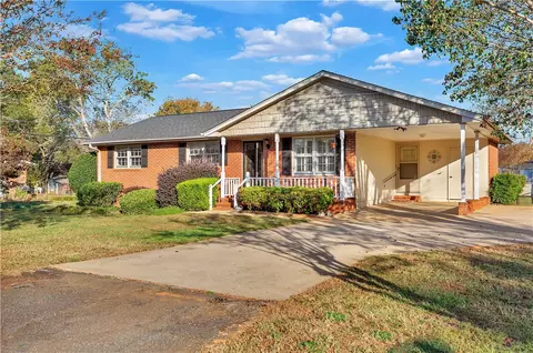 104 Elm Ave, Anderson, SC 29625