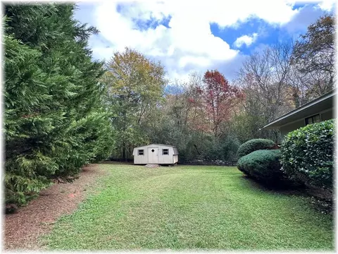 236 Tabor St, Central, SC 29630 photo 6