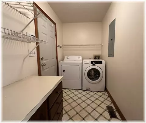 236 Tabor St, Central, SC 29630 photo 14